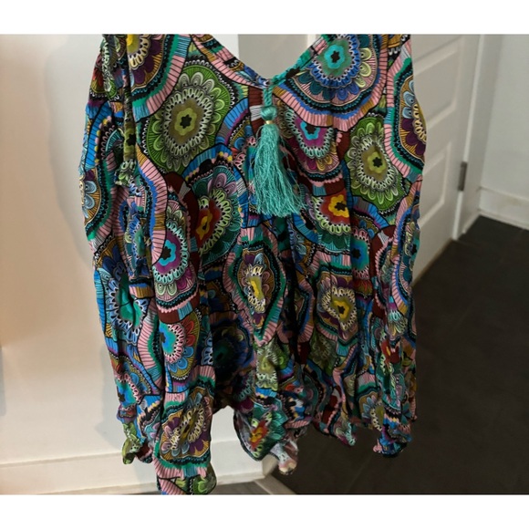 Top - Picture 1 of 2